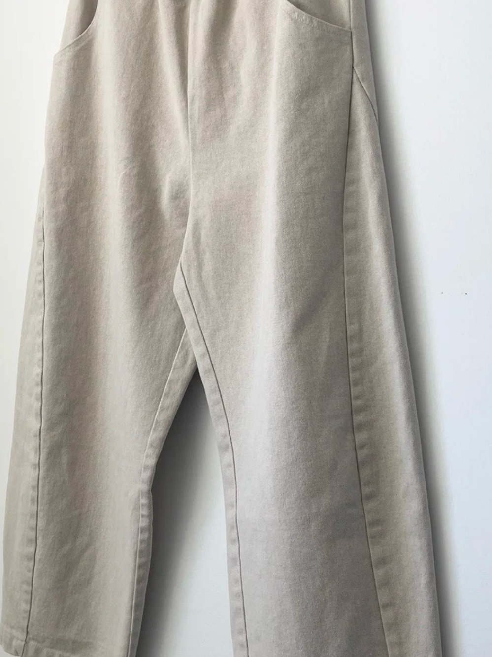 Le Bon Shoppe Arc Pants in Naturel - Picture 3 of 3
